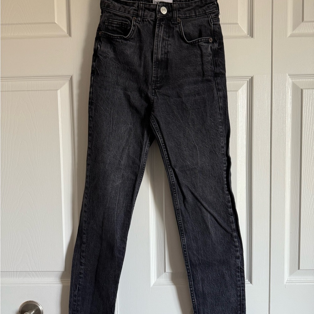 Black High-Waisted Jeans